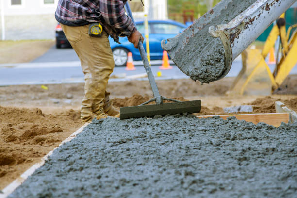 Best Concrete Sidewalk Installation in Woodsboro, TX